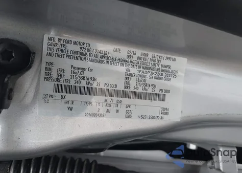 2016 Ford Focus Se z USA, uszkodzony, nr VIN 1FADP3K22GL283125